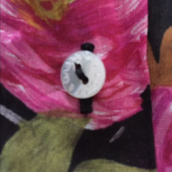 Dolce + Gabanna button down floral blouse - Picture 6 of 12